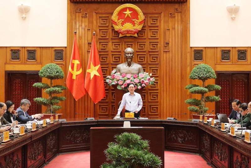 Nâng cao trách nhiệm trong xây dựng và hoàn thiện pháp luật